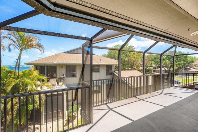 5662 SE Schooner Oaks Way, Stuart, FL 34997