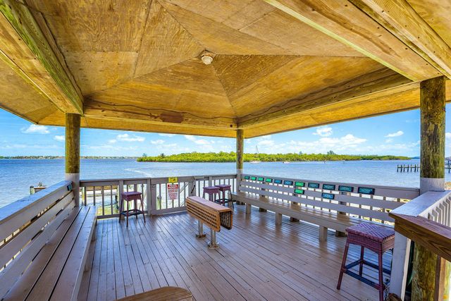 5662 SE Schooner Oaks Way, Stuart, FL 34997