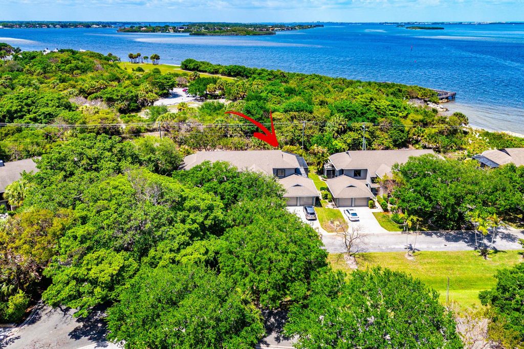 5662 SE Schooner Oaks Way, Stuart, FL 34997