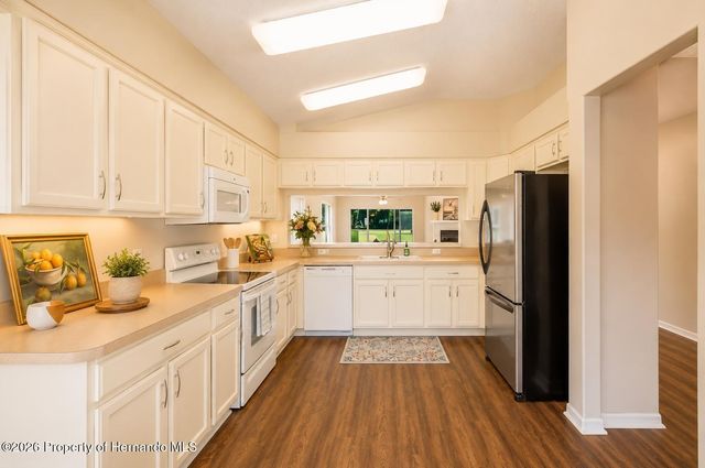 11718 Wheatfield Loop, Hudson, FL 34667