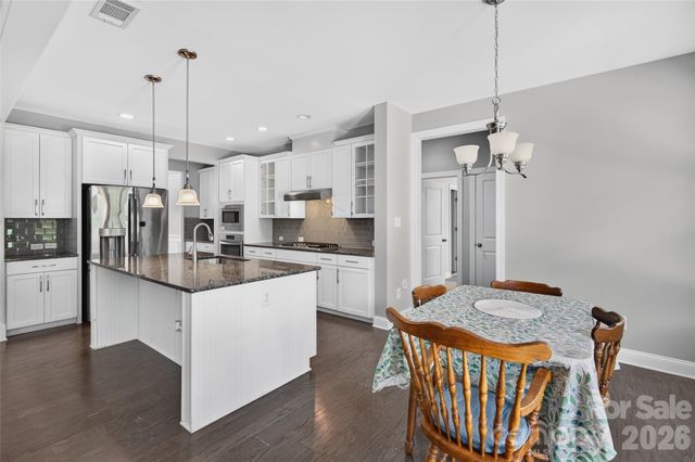 113 Heron Cove Loop, Mooresville, NC 28117