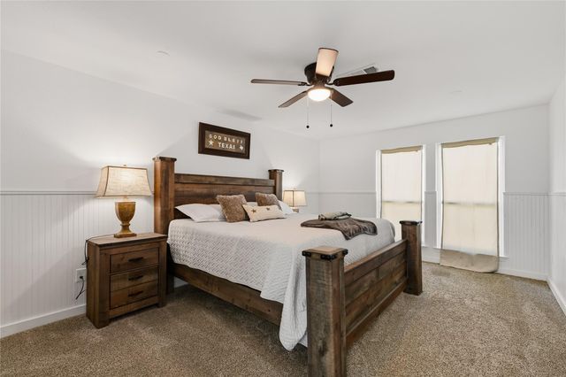 2301 S Kemah Drive S, Kemah, TX 77565