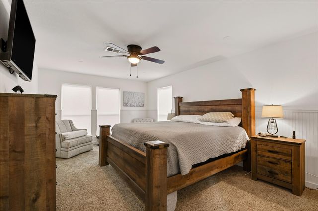2301 S Kemah Drive S, Kemah, TX 77565