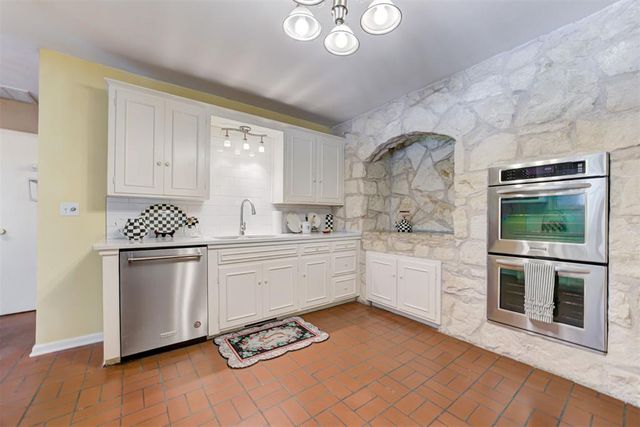 1744 Westbrooke Terrace, Norman, OK 73072