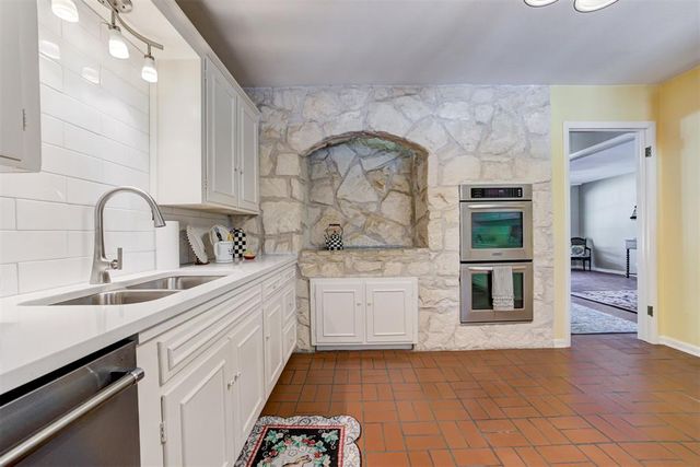 1744 Westbrooke Terrace, Norman, OK 73072
