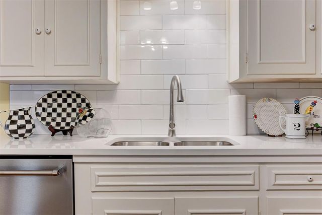 1744 Westbrooke Terrace, Norman, OK 73072