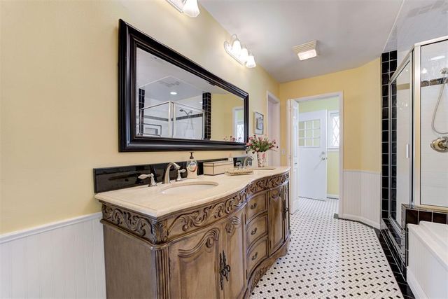 1744 Westbrooke Terrace, Norman, OK 73072
