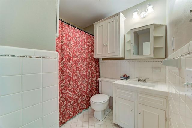 1744 Westbrooke Terrace, Norman, OK 73072