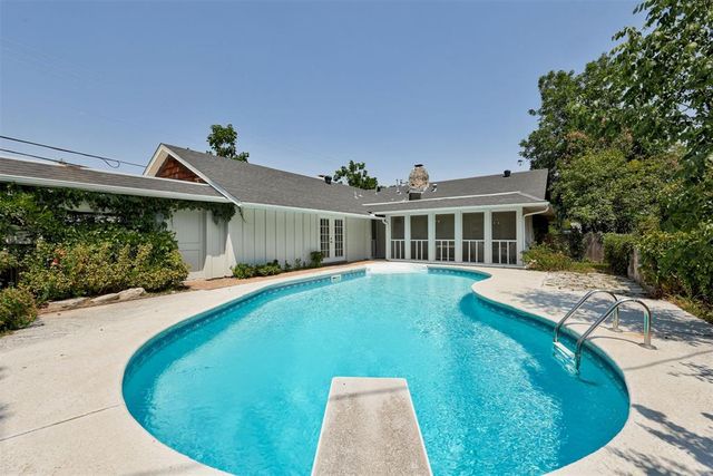 1744 Westbrooke Terrace, Norman, OK 73072