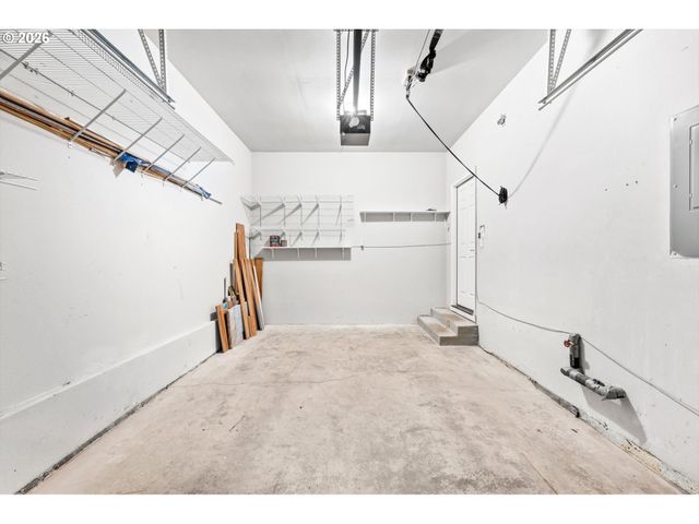 14675 Sw CATALINA Dr, Portland, OR 97223
