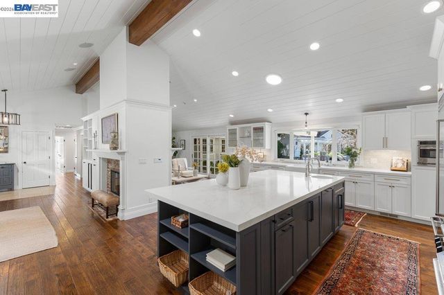 1397 Pine Tree Dr, Alamo, CA 94507