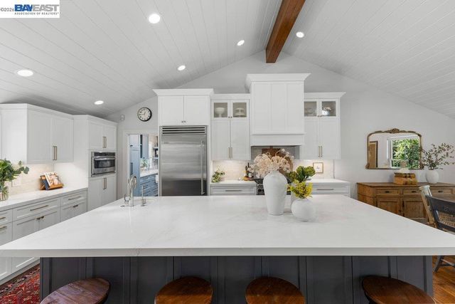 1397 Pine Tree Dr, Alamo, CA 94507