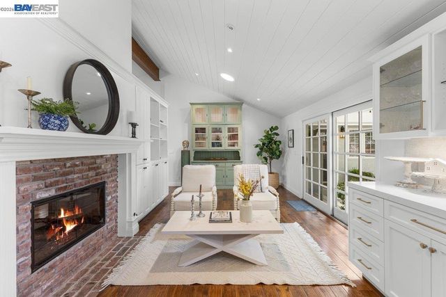 1397 Pine Tree Dr, Alamo, CA 94507