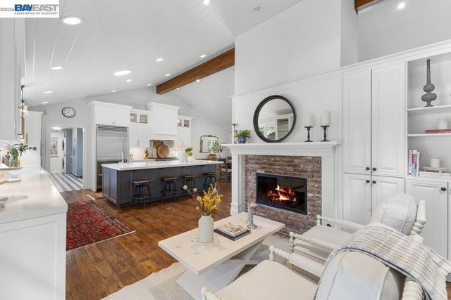 1397 Pine Tree Dr, Alamo, CA 94507