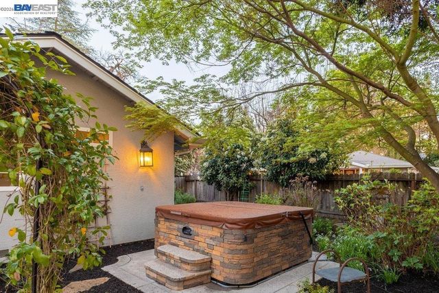 1397 Pine Tree Dr, Alamo, CA 94507