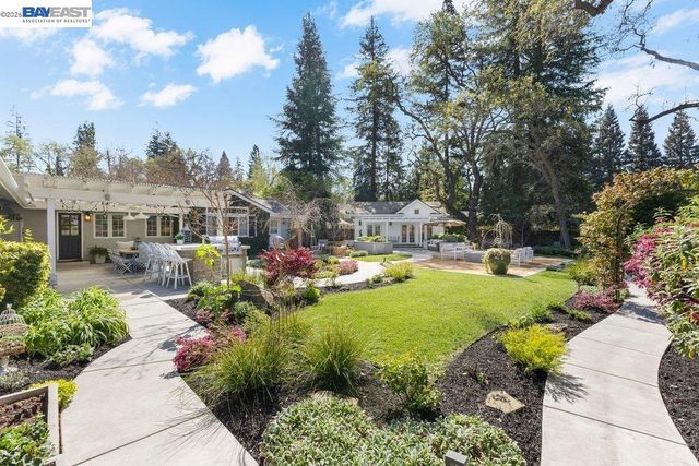 1397 Pine Tree Dr, Alamo, CA 94507