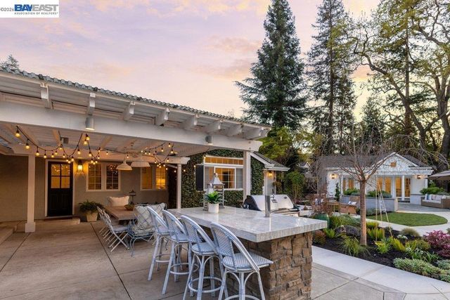 1397 Pine Tree Dr, Alamo, CA 94507