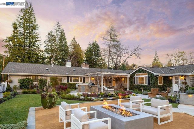 1397 Pine Tree Dr, Alamo, CA 94507