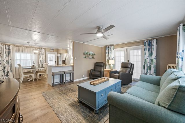 488 Jacklin LN, North Fort Myers, FL 33903