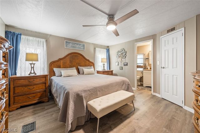 488 Jacklin LN, North Fort Myers, FL 33903