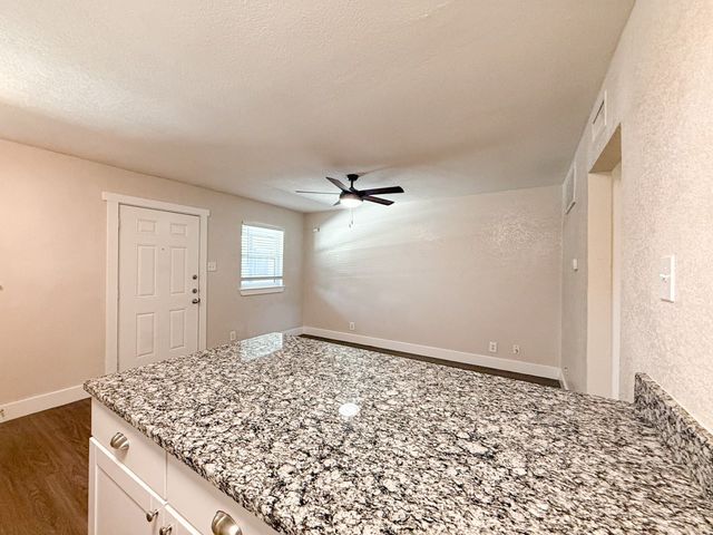 5928 Fletcher Avenue 18, Fort Worth, TX 76107