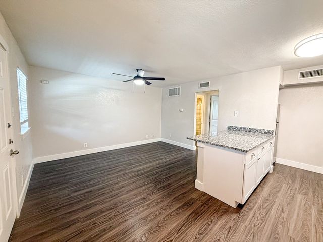 5928 Fletcher Avenue 18, Fort Worth, TX 76107