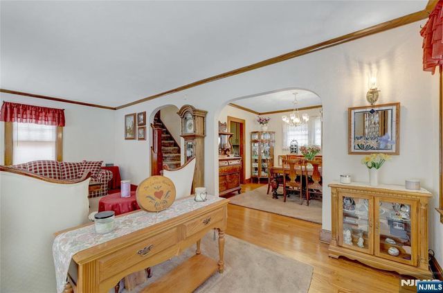 63 Warren, Hawthorne, NJ 07506