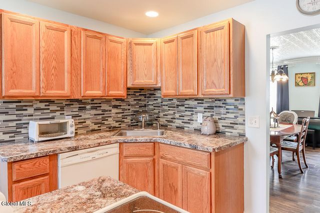 91 Green Avenue, Castleton-on-hudson, NY 12033