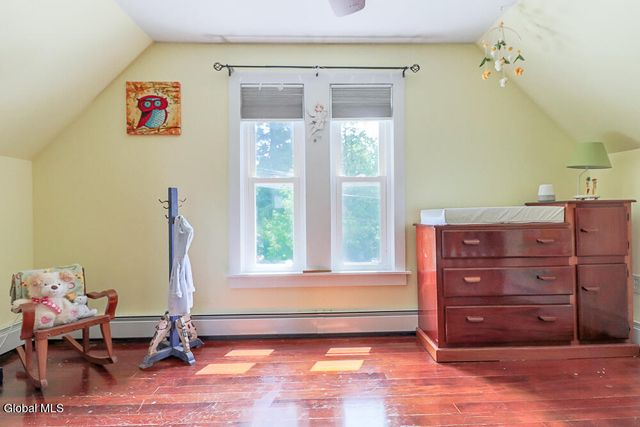 91 Green Avenue, Castleton-on-hudson, NY 12033