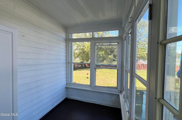 91 Green Avenue, Castleton-on-hudson, NY 12033