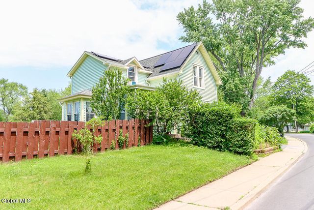 91 Green Avenue, Castleton-on-hudson, NY 12033