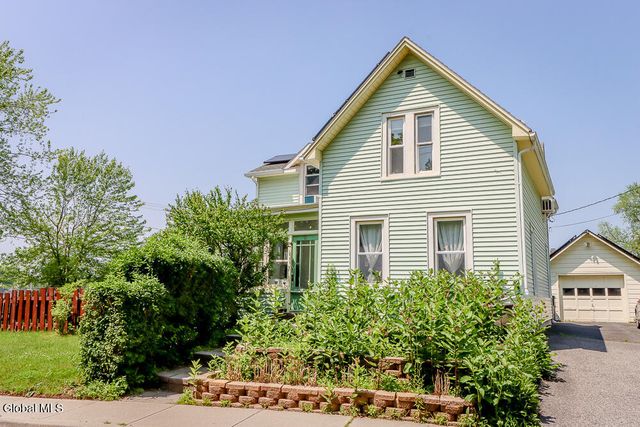 91 Green Avenue, Castleton-on-hudson, NY 12033