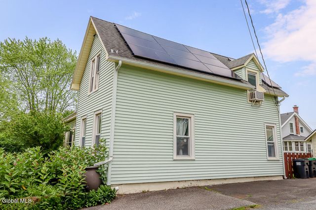 91 Green Avenue, Castleton-on-hudson, NY 12033