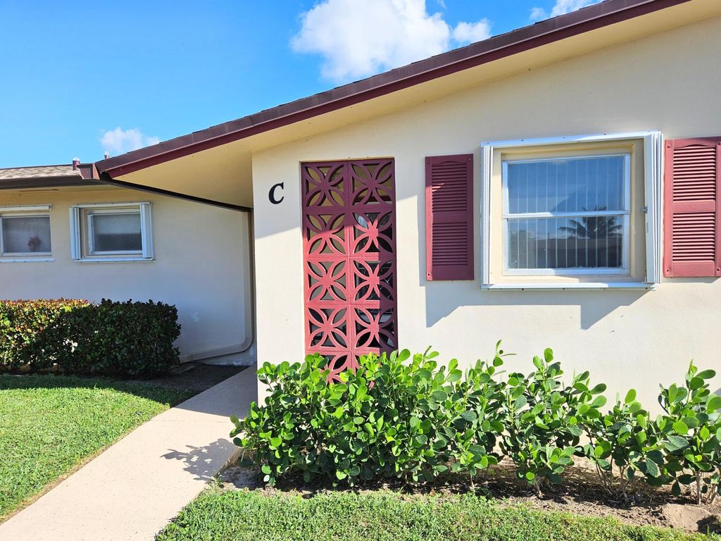 2950 Crosley Drive E C, West Palm Beach, FL 33415