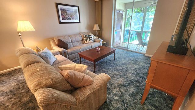 700 SE 6th Ave 205, Deerfield Beach, FL 33441