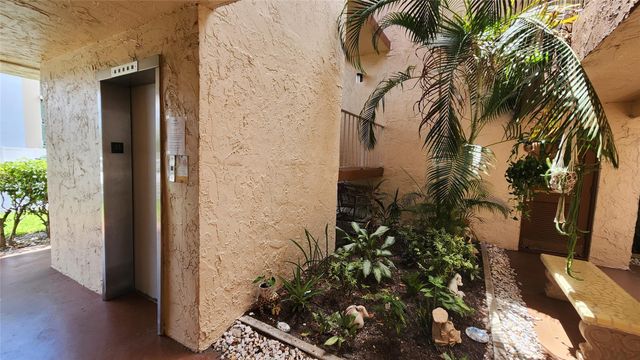 700 SE 6th Ave 205, Deerfield Beach, FL 33441