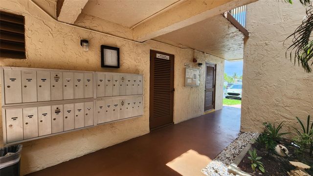 700 SE 6th Ave 205, Deerfield Beach, FL 33441