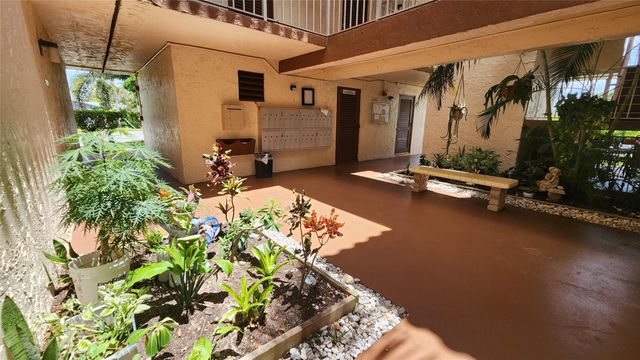 700 SE 6th Ave 205, Deerfield Beach, FL 33441