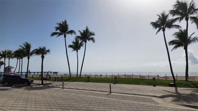 700 SE 6th Ave 205, Deerfield Beach, FL 33441
