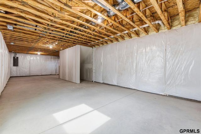 11053 S 217Th Street, Gretna, NE 68028