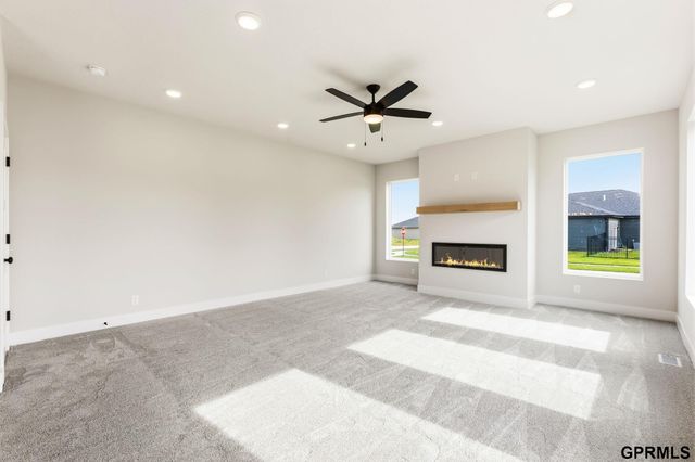 11053 S 217Th Street, Gretna, NE 68028
