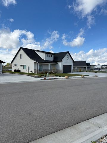 2295 S 3150 W, West Haven, UT 84401