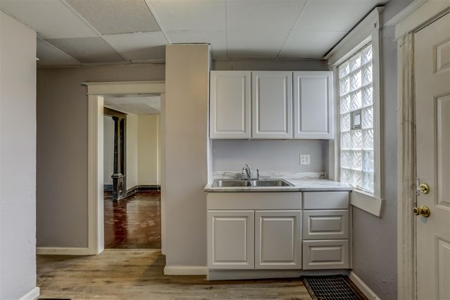 5858 Seneca Street, Detroit, MI 48213