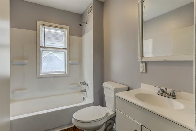 5858 Seneca Street, Detroit, MI 48213