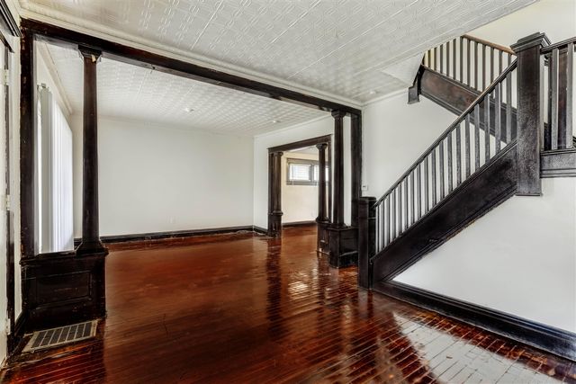 5858 Seneca Street, Detroit, MI 48213