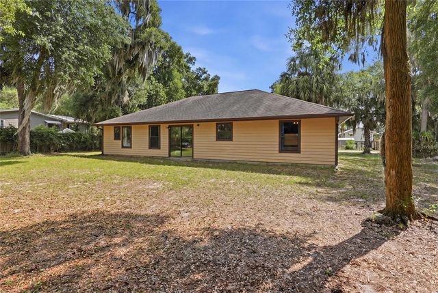 173 LITTLE ORANGE LAKE DRIVE, Hawthorne, FL 32640