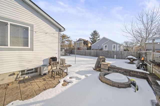 716 Academy Drive, Galloway, OH 43119