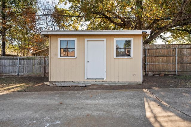 1213 Lexington Drive, Corsicana, TX 75110