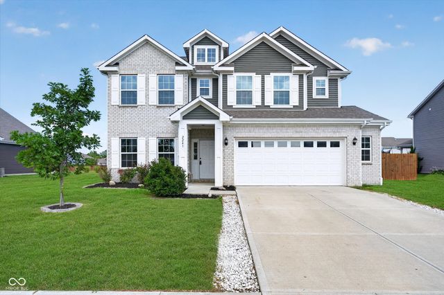 2241 Maple Stone Lane, Greenwood, IN 46143