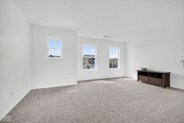 2241 Maple Stone Lane, Greenwood, IN 46143
